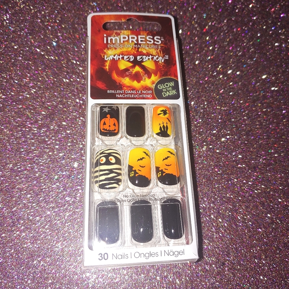 Glow in Dark Peek-A-Boo Halloween Nails  mummy Pumpkin KISS LIMITED EDITION